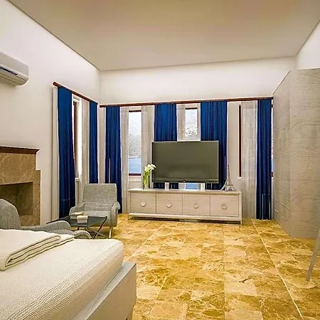 Hotel Hillcity (adults Only) 3*