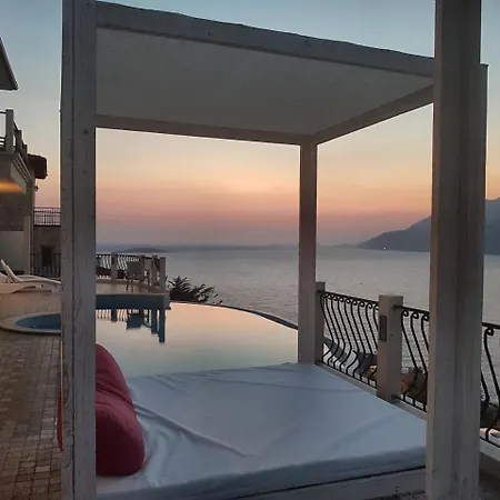 Hotel Hillcity (adults Only) 3*