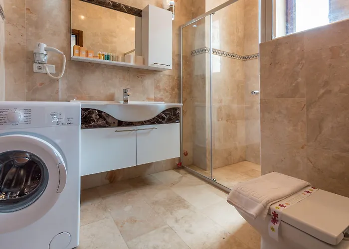Hillcity (adults Only) Otel